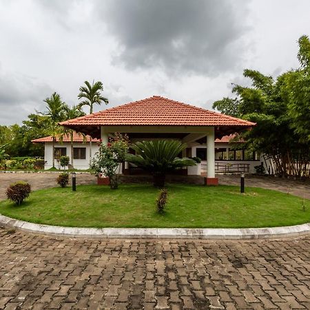 Kstdc Hotel Mayura Yagachi, Belur Belur  エクステリア 写真