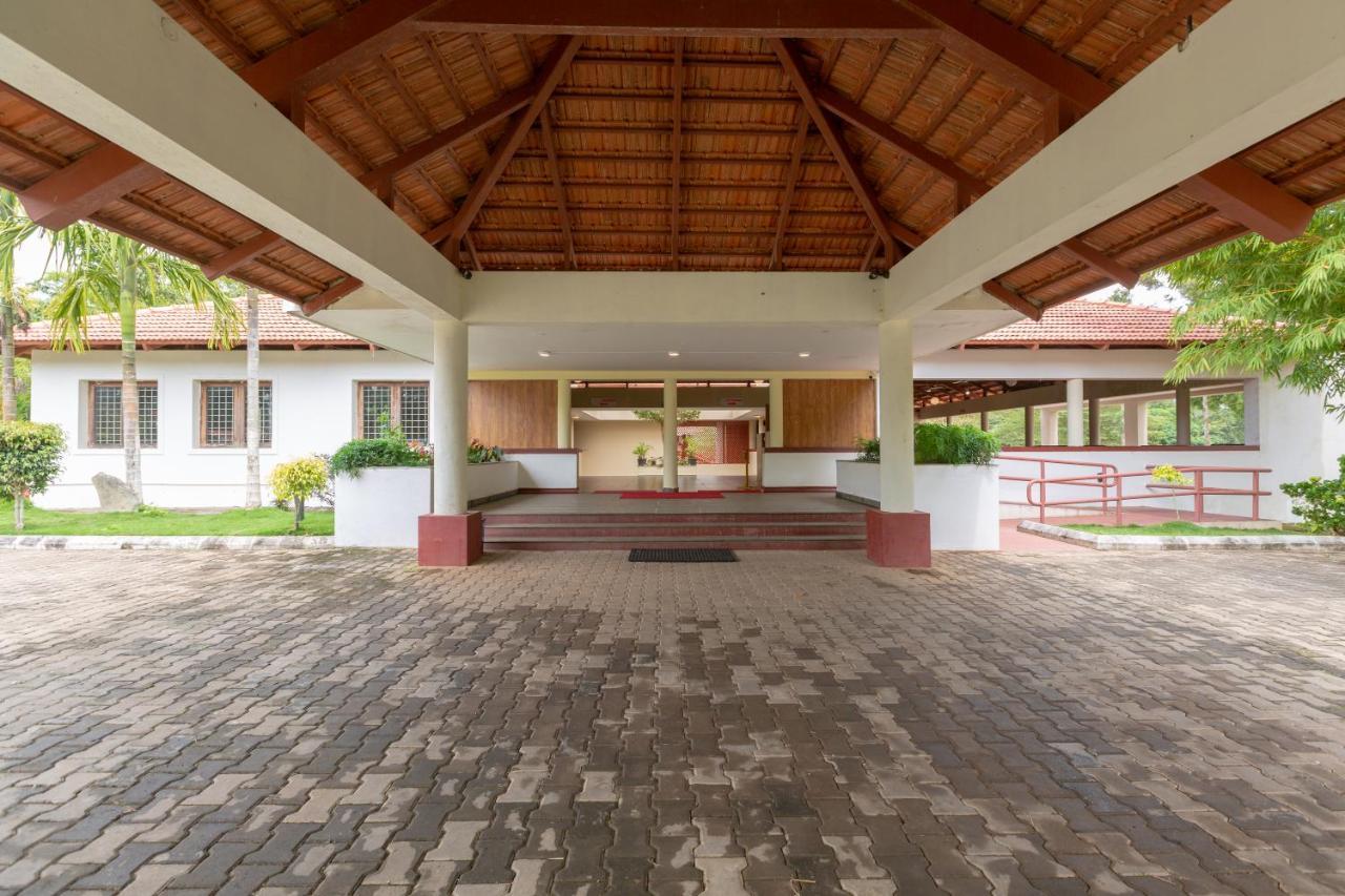 Kstdc Hotel Mayura Yagachi, Belur Belur  エクステリア 写真